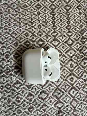 AirPods 4 с шумоподавлением Донецк