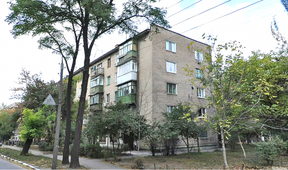 1-ком.кв. 3-й этаж/5. Набережная! Бульвар Школьный. Кирпичный дом. Донецк