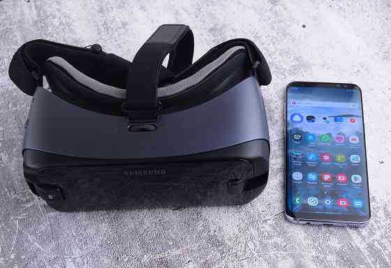 Samsung S8 + на 4/64 с хорошим комплектом Макеевка