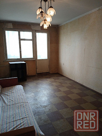 Продам 2 х к. квартиру в Макеевке, к-л Железнодорожный Макеевка - изображение 1
