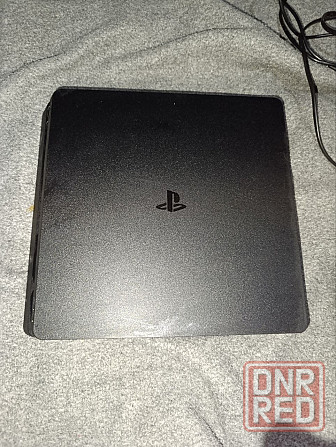 Продам Playstation 4 по низкой цене 2024 года Донецк - изображение 1