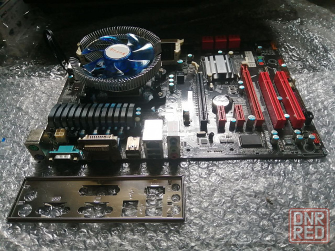 4ядерный комплект A6-3650 с 8г памяти с видео Radeon HD 6530D Горловка - изображение 1
