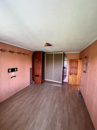 Продажа 3-х комнатной квартиры г.Донецк м-н Цветочный возле ночного клуба «Высота 180» Донецк