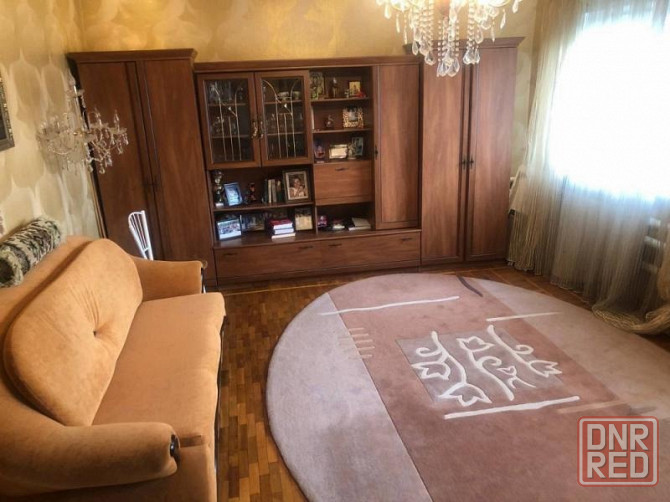 Продаётся двухэтажный пятикомнатный дом в Горняцком районе, ул.Никитина Макеевка - изображение 1