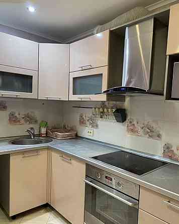 Сдаю двухкомнатную квартиру 56.0 м²г. Донецк Район:Ворошиловский,улица Шекспира Донецк