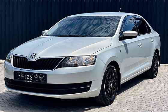 Skoda Rapid 1.6 MPI коробка механика 5 ступка 2015 год Идеальное Состояние очень ухоженный авто Донецк
