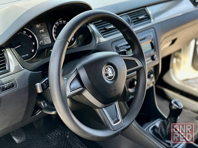 Skoda Rapid 1.6 MPI коробка механика 5 ступка 2015 год Идеальное Состояние очень ухоженный авто Донецк - изображение 5
