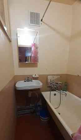 Продам 3х ком. кв-ру 62 м кв. под ремонт с гаражом Макеевка