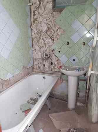 Продаю 4-х комнатную квартиру в Куйбышевском районе, пр. Кремлевский, 21 Больница Донецк