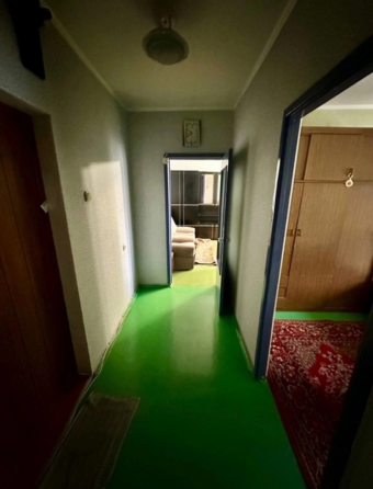 Продажа 2 комн. квартиры, Червоногвардейский район, м-н Калининский Макеевка