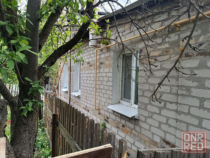 Срочно продам газифицированый дом пос. Землянки Макеевка - изображение 1