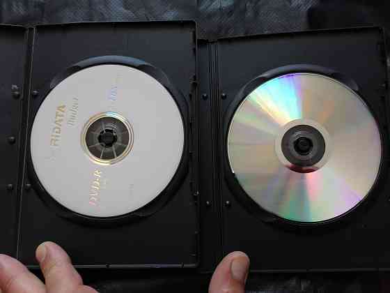 DVD 2 шт. сериалы Операция "Горгона" и Ангелы войны. Стаханов