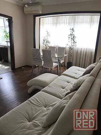 Продам 3-х комн 5/9 в Макеевке, Центр, ост. Батова. Ремонт. Мебель. Макеевка - изображение 1