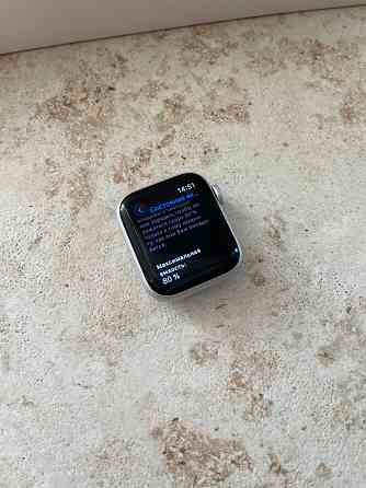 Apple Watch SE (1 поколение) 40мм Silver Донецк