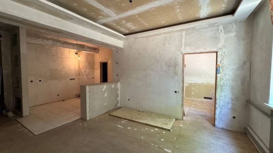 Продажа 3-комнатной крупногабаритной квартиры 1/2, в г. Макеевка, Горняцкий р-н, пос. Холодная Балка Макеевка