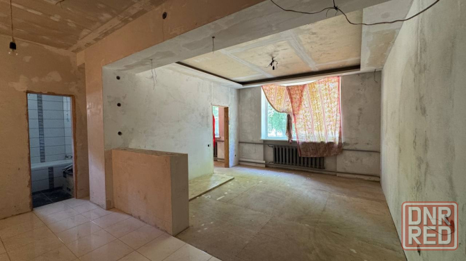 Продажа 3-комнатной крупногабаритной квартиры 1/2, в г. Макеевка, Горняцкий р-н, пос. Холодная Балка Макеевка - изображение 1