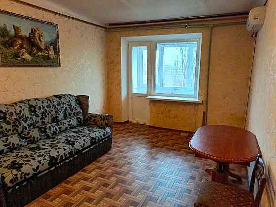 2х комнатная квартира Углегорск