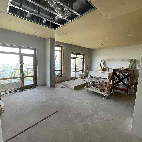 Продам 3-х комнатную квартиру 132,6 м² в Обкомовском доме, улица Артема. Паркинг Донецк