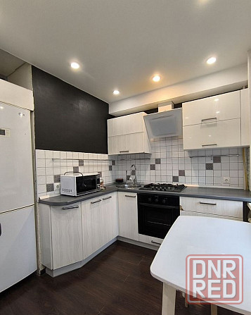 Сдаю двухкомнатную квартиру 48.0 м² Донецк, Калининский район, улица 50-й Гвардейской Дивизии Донецк - изображение 4