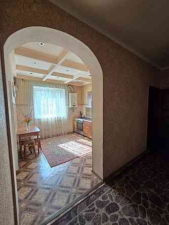 Продам, газифицированный 2-х уровневый дом, Гвардейка, центр, 18-я школа. Макеевка