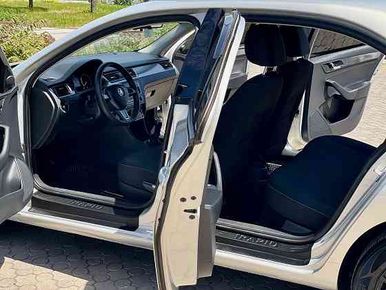 Skoda Rapid 2015 год 1.6 mpi Донецк