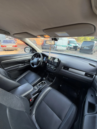 Продам Mitsubishi Outlander awd Донецк