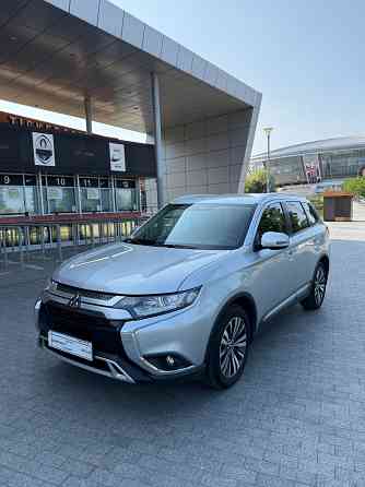 в продаже Mitsubishi Outlander 2021г Донецк