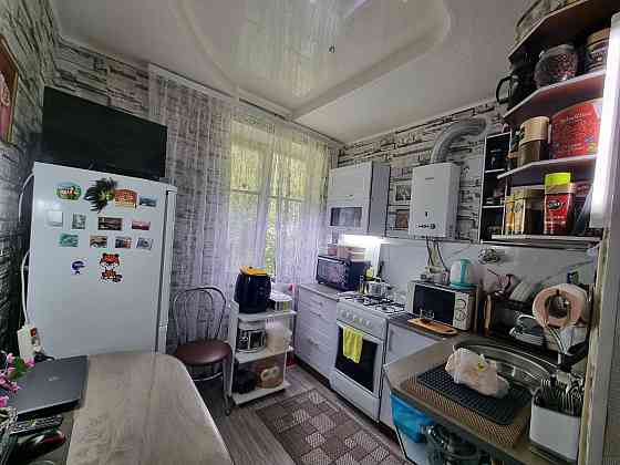 Продам 3-х комнатную квартиру с гаражом Донецк