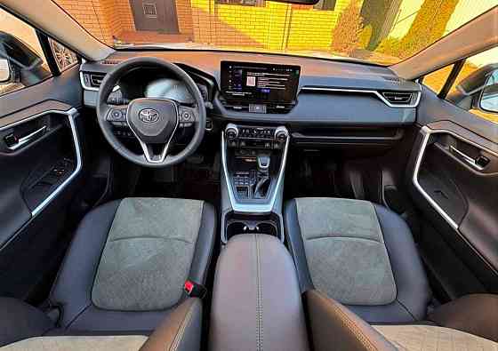 Toyota RAV 4 полный привод Adventure Plus новая машина Донецк