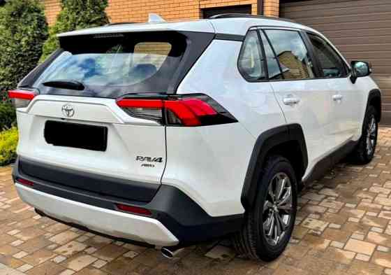 Toyota RAV 4 полный привод Adventure Plus новая машина Донецк