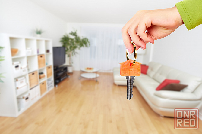 Продается 1 комн. квартира в Киевском районе, на жд Донецк - изображение 1