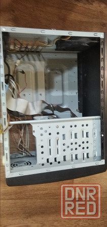 Корпус пк atx с экраном Макеевка - изображение 4