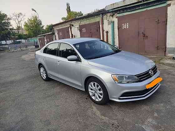 Продам автомобиль Volkswagen Jetta 6, комплектация SE, 2015 года Донецк