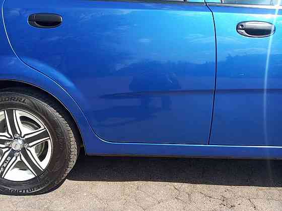 Продам свой автомобиль Chevrolet Aveo газ, бензин Енакиево