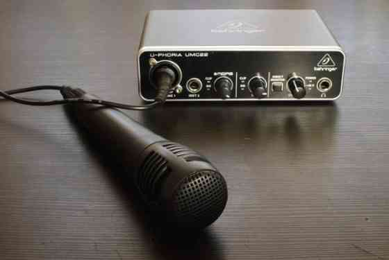 Внешняя звуковая карта Behringer U-Phoria UMC22 Донецк