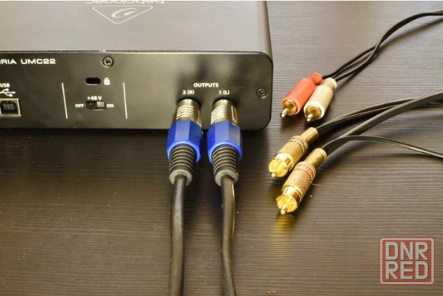 Внешняя звуковая карта Behringer U-Phoria UMC22 Донецк - изображение 6