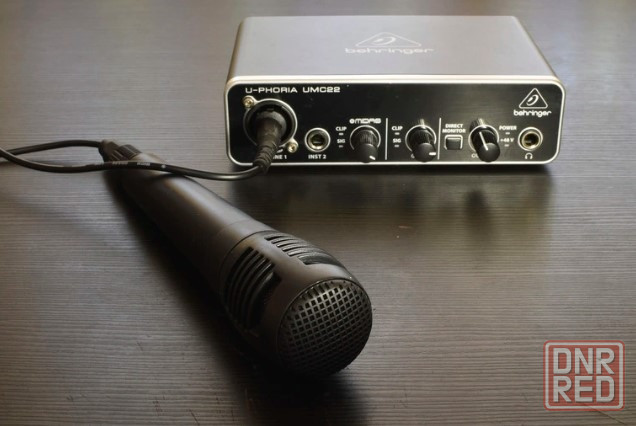 Внешняя звуковая карта Behringer U-Phoria UMC22 Донецк - изображение 4