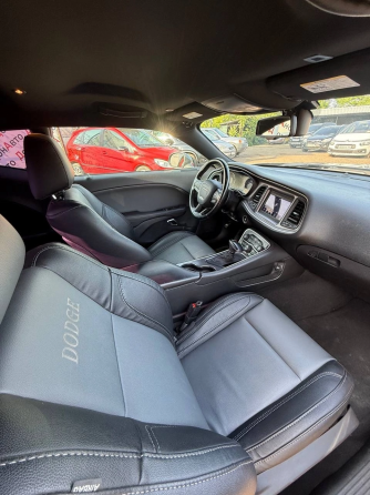 Продам Dodge Challenger Донецк