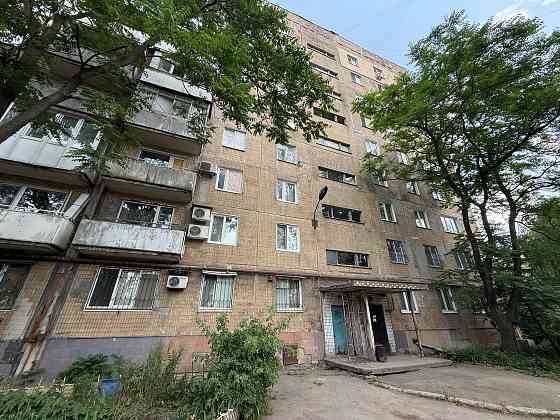 Продам 2-х ком. квартиру, 3/9 эт., 50 м.кв. - Донецк, ул. Политбойцов Донецк