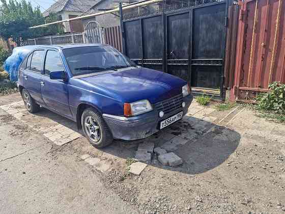 Продам Авто opel kadett 1.4 Донецк