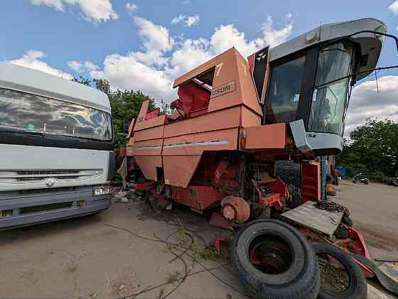 Комбайн Massey Ferguson Бердянск