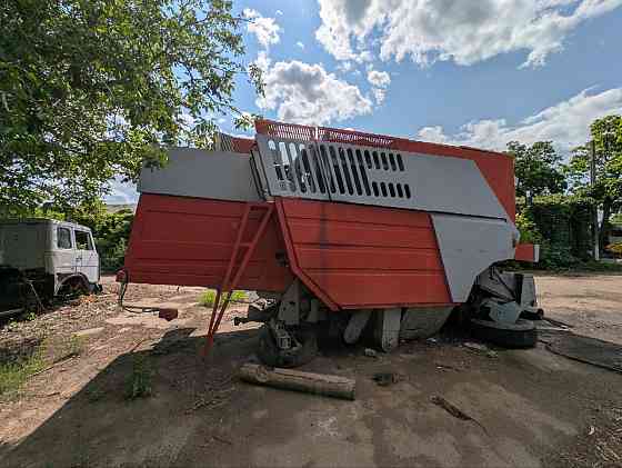 Комбайн Massey Ferguson Бердянск