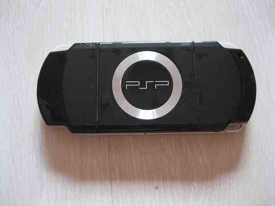 Sony PSP 2008 в отличном состоянии (флешка 8Gb, чехол, оригинальная зарядка) Донецк