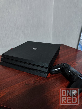 Продам Sony PlayStation 4 pro Макеевка - изображение 1
