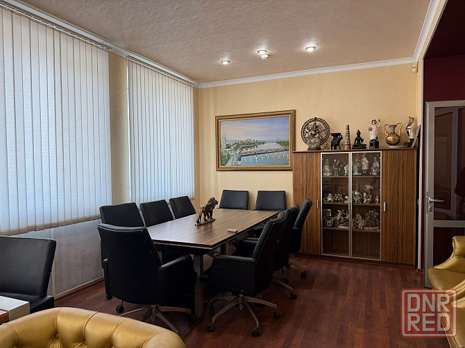 Сдам офис 105 м2 в самом центре Донецка, Улица Артёма, рядом Донбасс Палас, вид на площадь Ленина Донецк - изображение 1