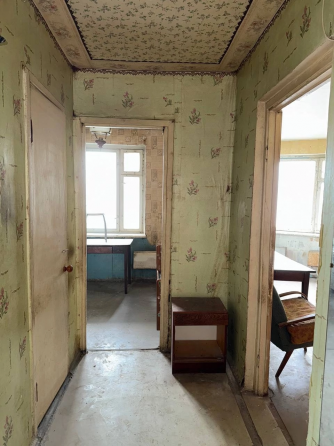 Продам 1 комнатную квартиру г. Донецк, Куйбышевский район ( ориентир жд Галактика) Донецк