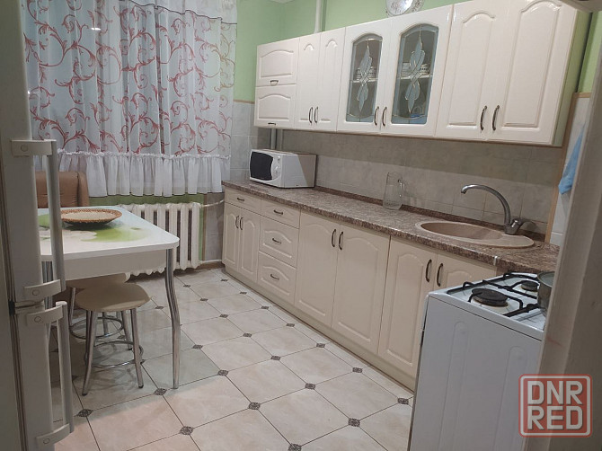 Продам 3х комн. квартиру в Центре. Собственник Макеевка - изображение 1