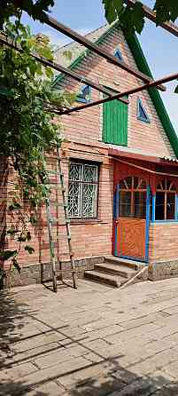Продам 2-х этажный дом Снежное