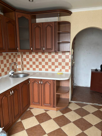 Продажа 3 комн. квартиры, м-н Зелёный, жби, ор-р магазин Молоко Макеевка