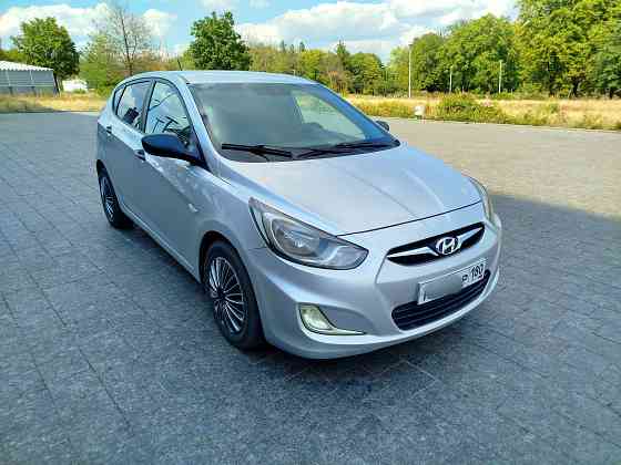 Hyundai Solaris 1.4mt 2012г Макеевка